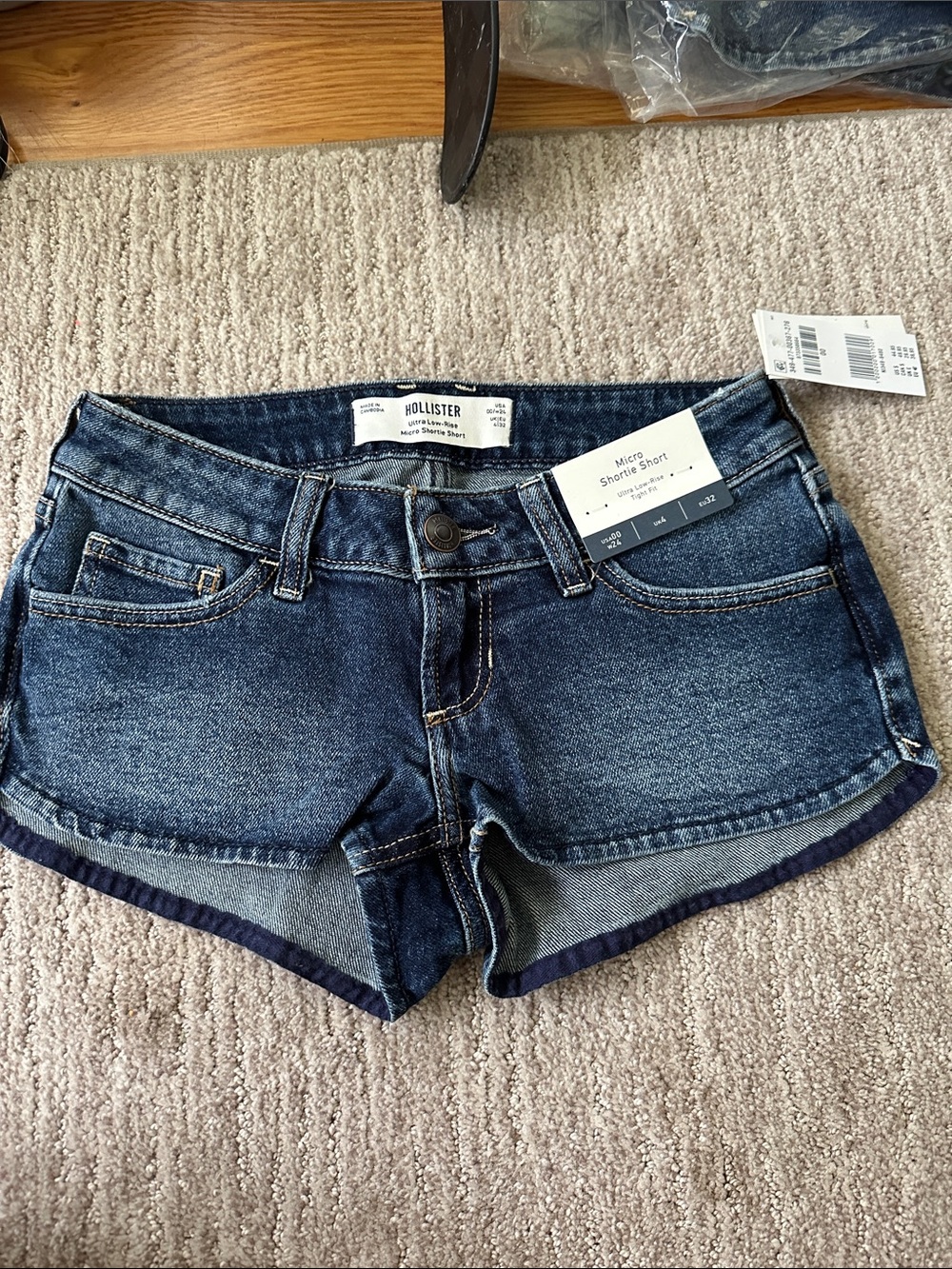 NWT Hollister Women's Dark Indigo Denim Micro Shorts
